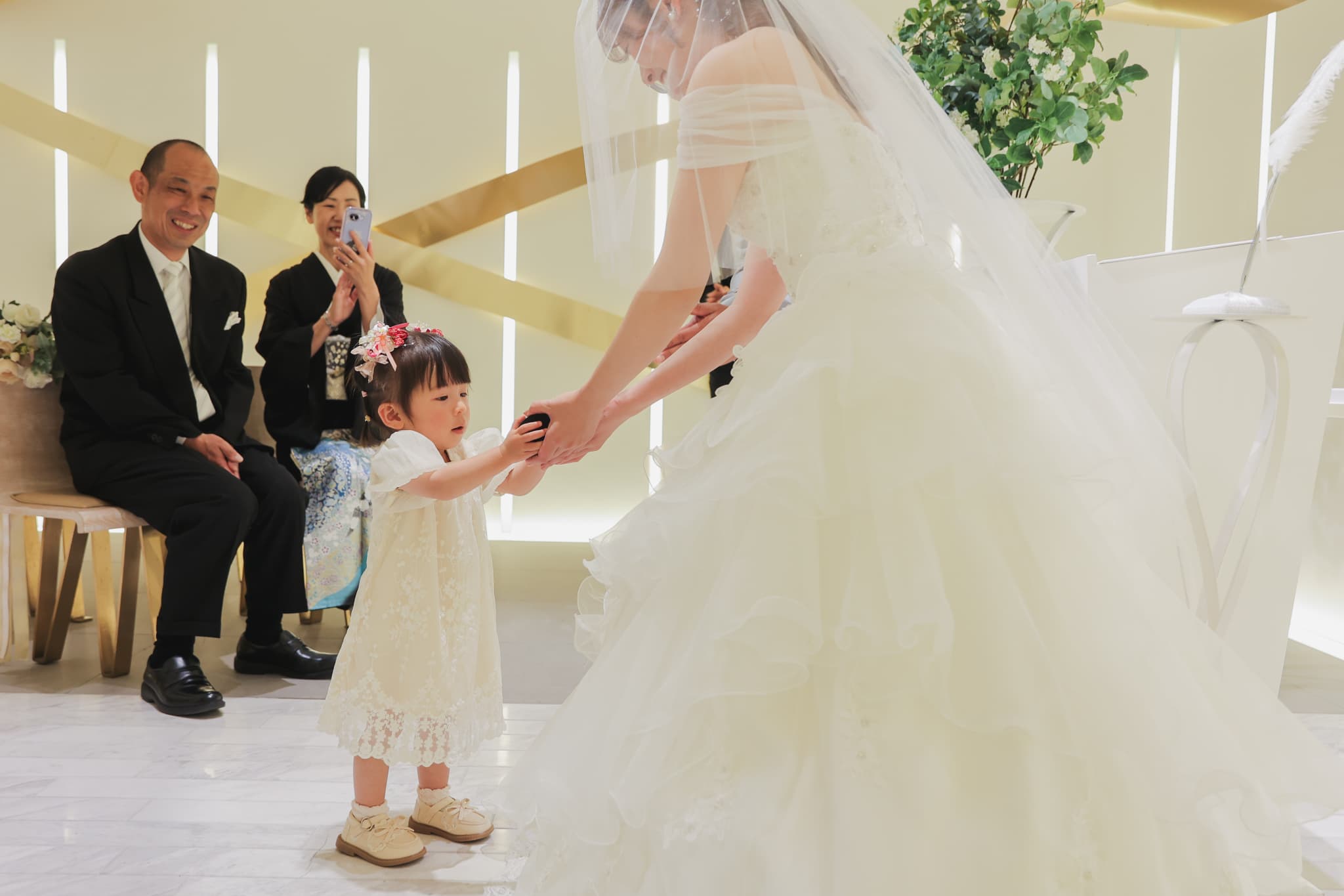 お子さまと一緒に迎えた、笑顔あふれる結婚式